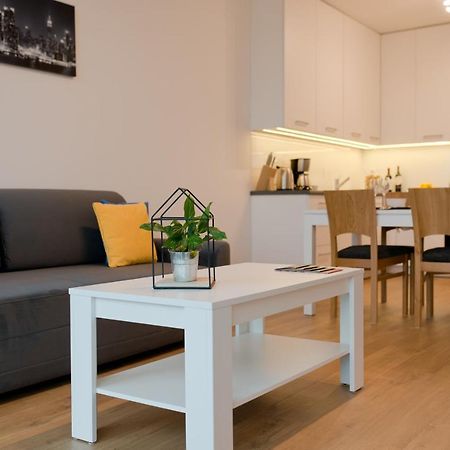 Citystay Abrahama Gdynia Apartment Екстериор снимка
